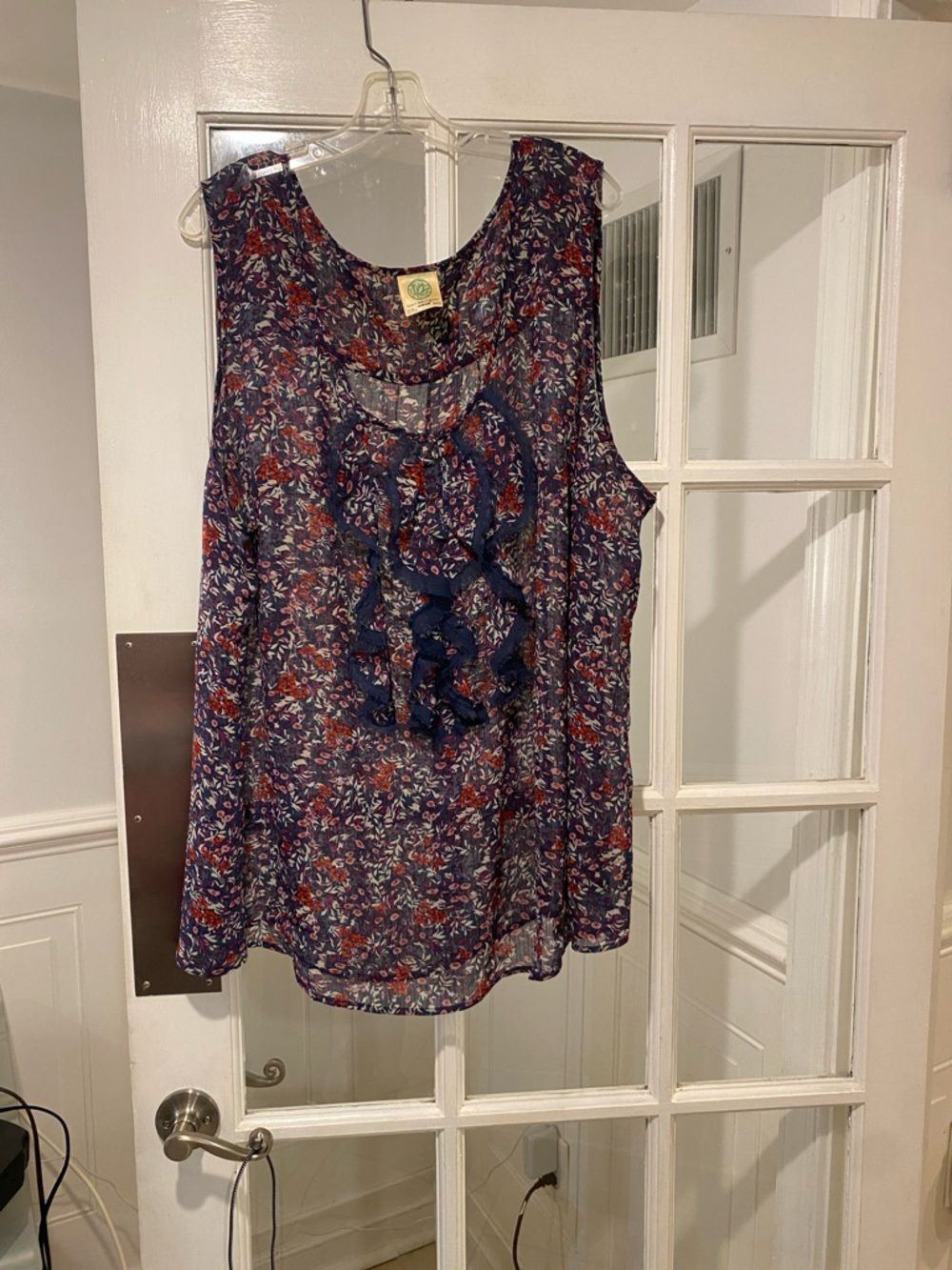 Avenue size 30/32 Top good condition